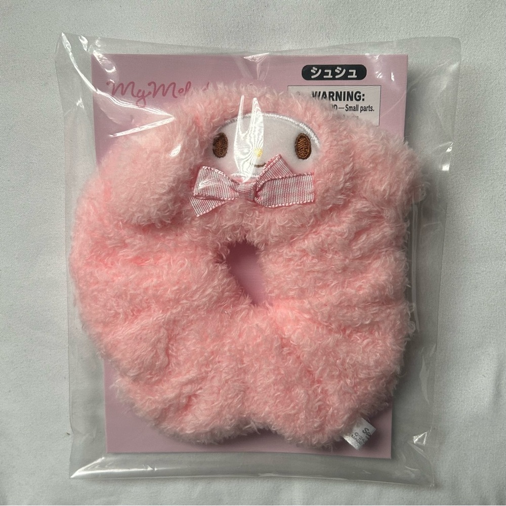 My Melody Cozy Plush Scrunchie (Gingham Bow)